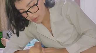Bokep Indo Saudari Berkacamata Sange